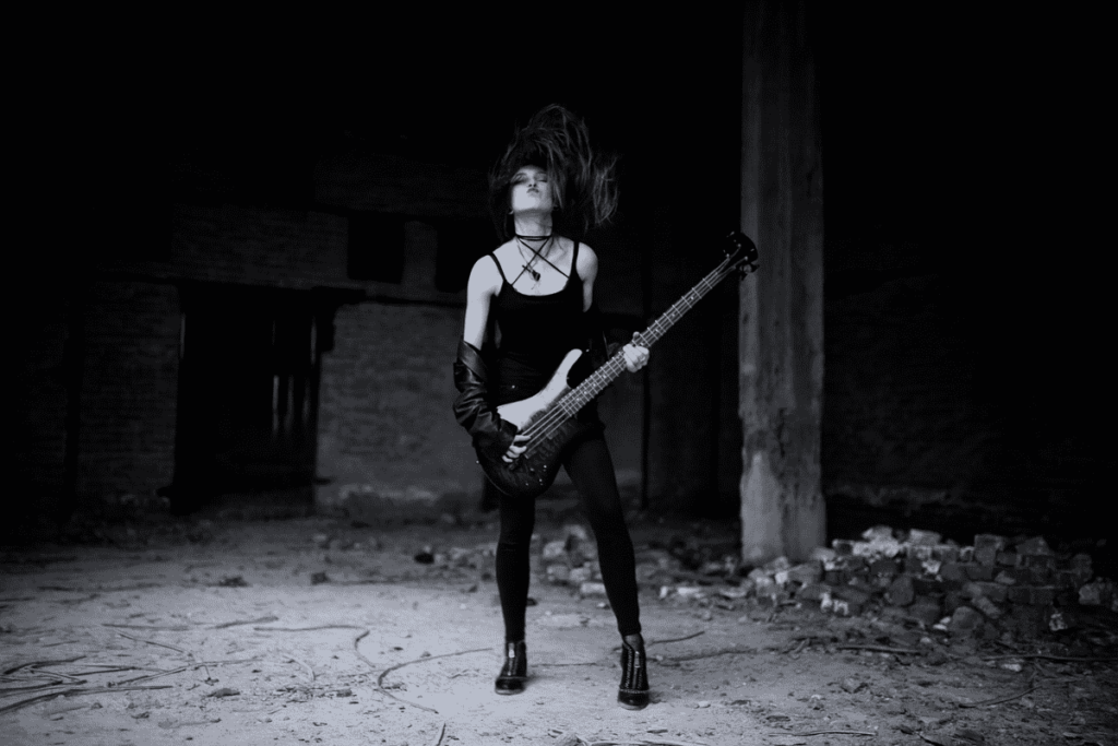 Mulher tocando guitarra: Sublimação Rock